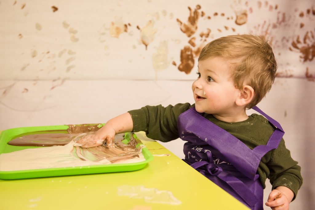 beanie tots messy play