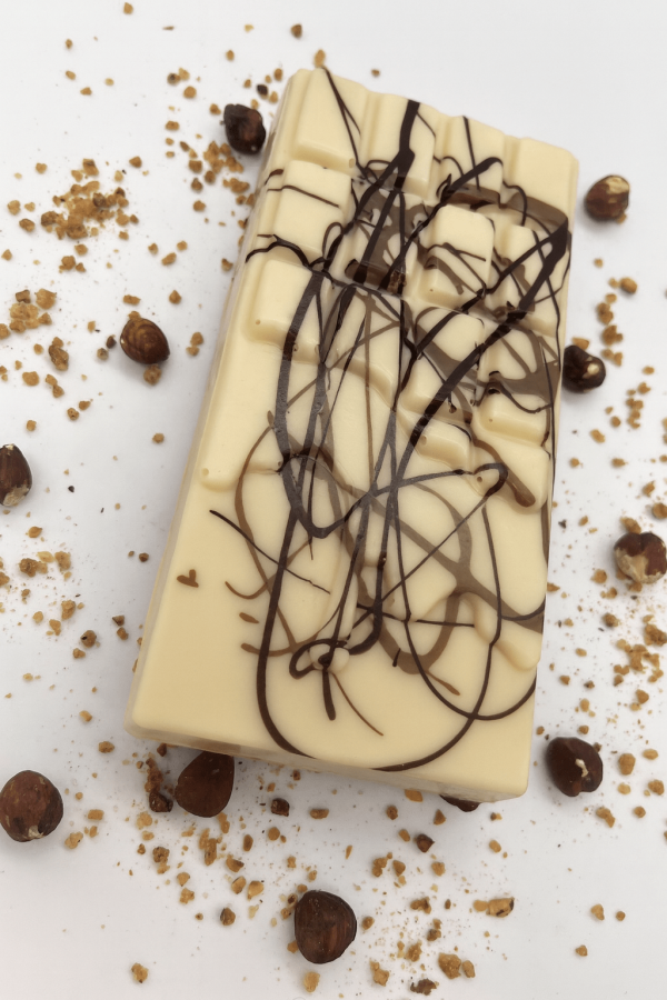 white chocolate hazelnut cream bar